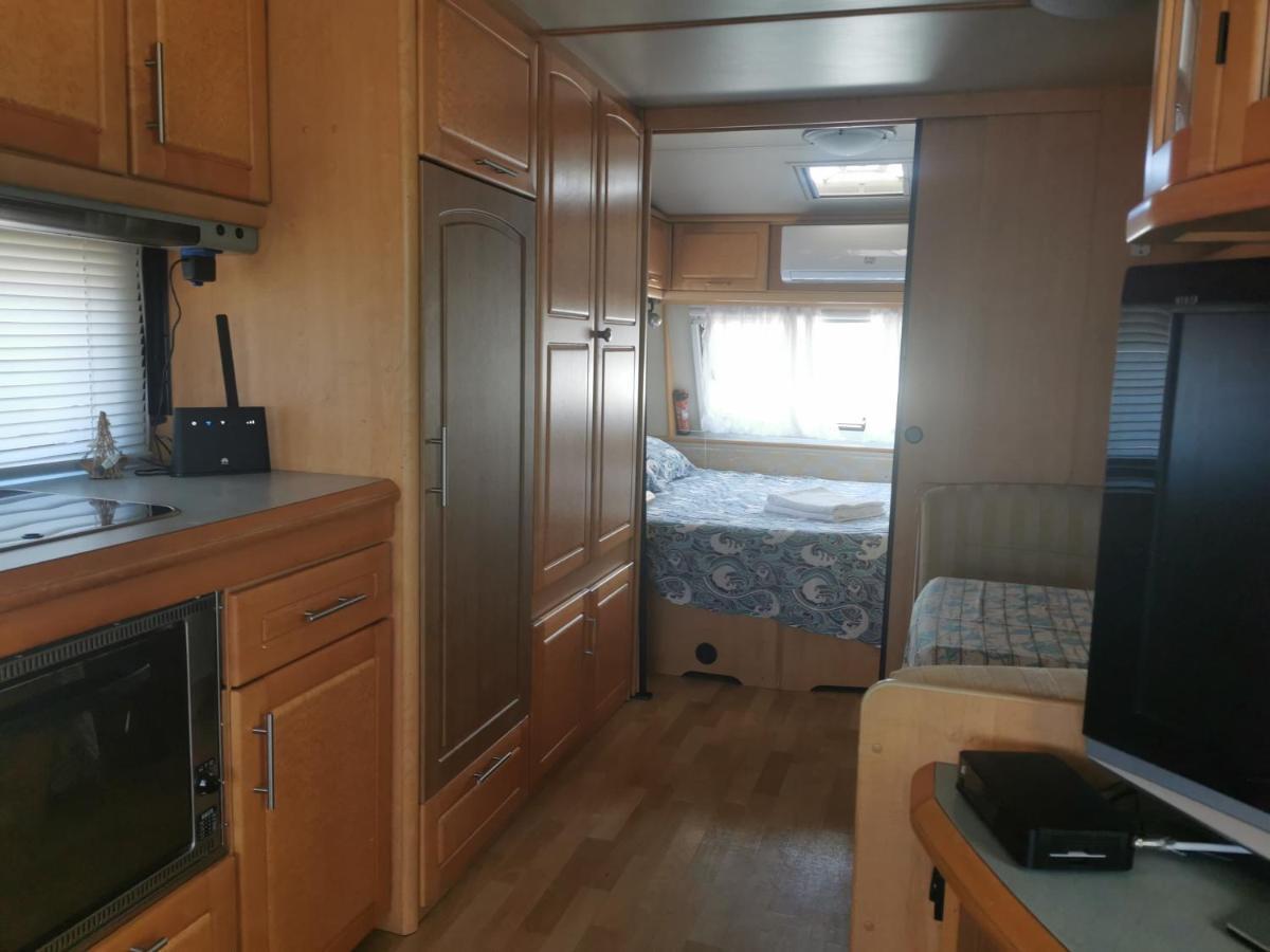 Sea Caravan/Camper On The Beach Kiten  Zewnętrze zdjęcie