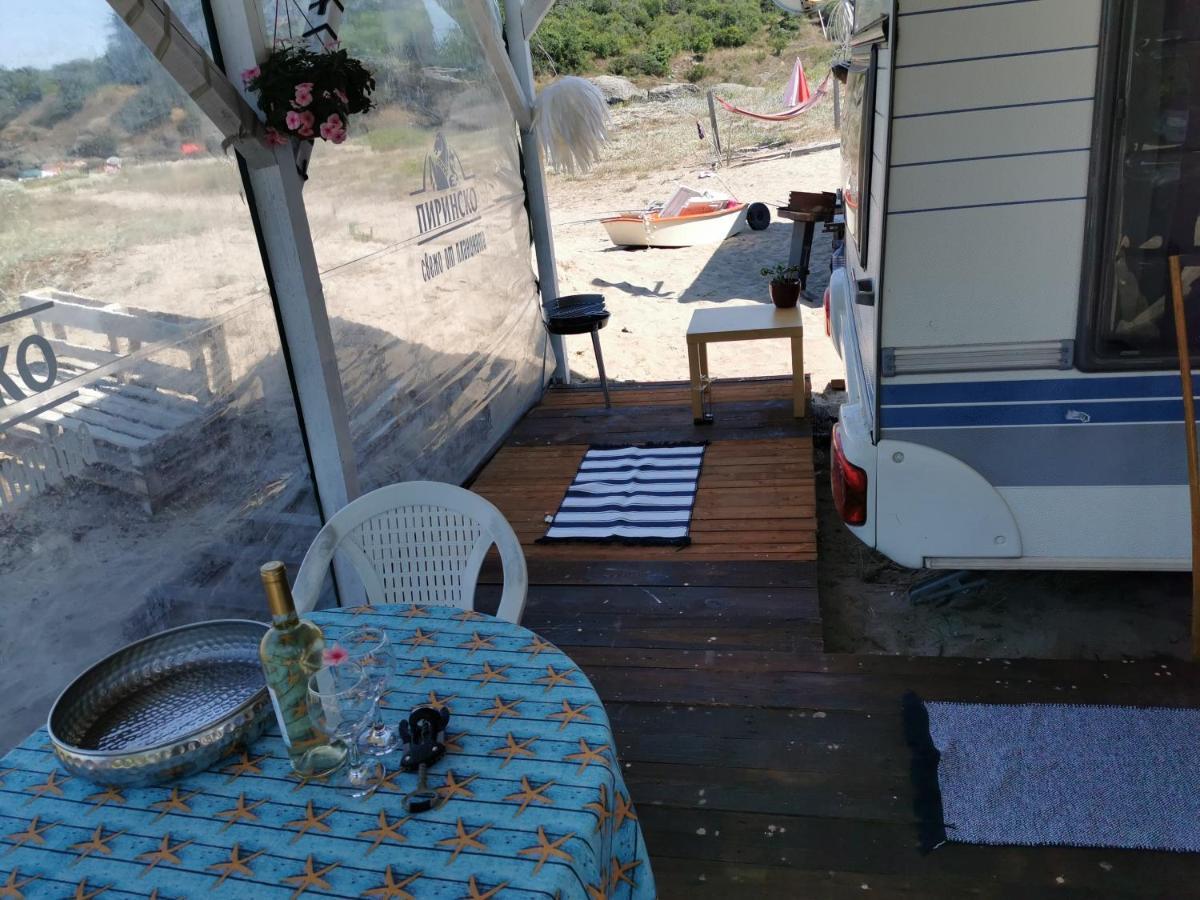 Sea Caravan/Camper On The Beach Kiten  Zewnętrze zdjęcie